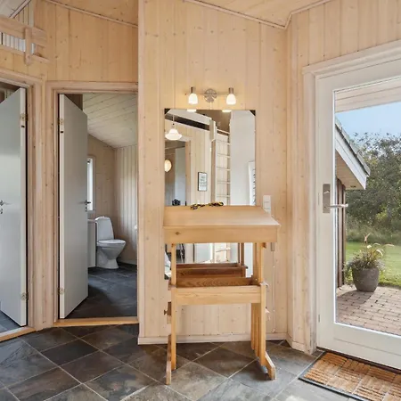 3 Bedroom Beautiful In * Skjern