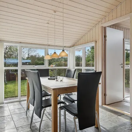 Дом отдыха Gorgeous In With Wifi Skjern